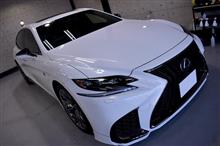 超王道高級車。レクサス・LS500のガラスコーティング【リボルト金沢】 超王道高級車。レクサス・LS500のガラスコーティング【リボルト金沢】