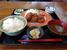 松阪にてコロッケ定食を愉しむ 松阪にてコロッケ定食を愉しむ