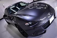 オープンカーの代名詞。マツダ・ロードスターのガラスコーティング オープンカーの代名詞。マツダ・ロードスターのガラスコーティング