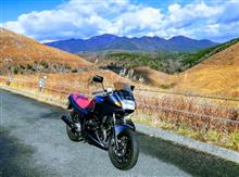 バイクに充電　一人ぼっちの雨上がり　秋吉台