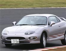 意外と最近じゃないの?って装備もチラホラだけど初登場はそんな前だっけ?