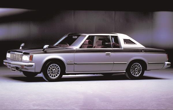 クラウン最後の2ドアモデルはアメ車チック 高山の 秋 山さんのブログ 青空sporty Heart Shining Road 走り出すこの気持ち みんカラ