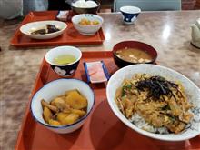 つつみ食堂にて久しぶりにカツ丼を愉しむ つつみ食堂にて久しぶりにカツ丼を愉しむ