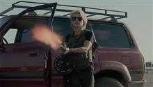 Sarah Connor saves the day with an FJ80 in the new Terminator