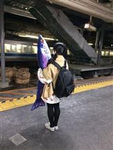 食器棚に皿を並べる日本の奇祭『ヤマザキ○のパンまつり』開催中！…