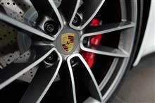 そろそろ新型ポルシェ911ターボ/ターボSが発表されそうだ!スーパーカーをも脅かす性能を持つと予想されるもその「弱点」とは? そろそろ新型ポルシェ911ターボ/ターボSが発表されそうだ!スーパーカーをも脅かす性能を持つと予想されるもその「弱点」とは?