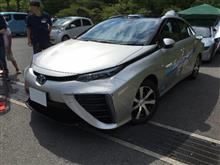 東京オリンピック・パラリンピックのボランティアの移動サポートで使われると言われているトヨタMIRAIを運転したことがある