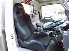 エルフにRECARO SR-7を付けちゃいました!!