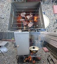 SOTOの燻製スモーカーでスペアリブを燻す！！ 