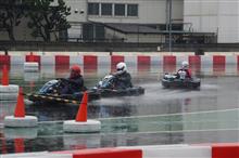 ライブ自粛で雨カート ライブ自粛で雨カート