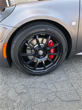 新しいタイヤ・ホイール