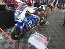 速いマシンは美しい　HONDA　CBR1000RR