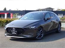 代車・MAZDA3