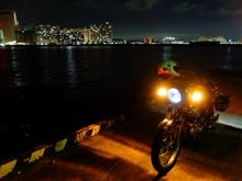 ひっそりと夜の大阪ベイエリア