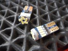 Z4ナンバー灯のLEDを交換