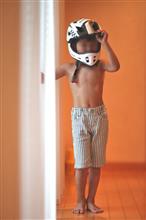 ヘルメットを勝手に注文した男。