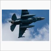 百里基地のF-2