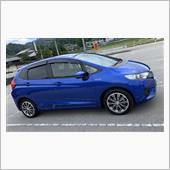 良い車だと思いませんか？フィ ...