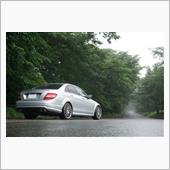 雨でもタイヤのテストドライブ ...