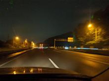会社携帯持ちで落ち着かないのて、高速道路！