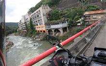 腰痛体操は雨で中断・・・旧千歳楼へ寄り道 (&#180;･_･`)