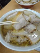 22・坂内食堂で肉そば大