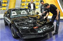 劇中車のリアル・ナイトライダー2000、2000万円で落札さる！