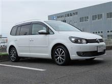 タイヤショップしてます..VWトゥーラン　コンチCPC5　205/55R16