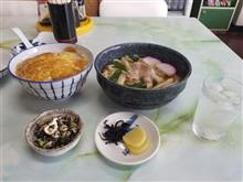 レトロな鈴屋食堂にてカツ丼と肉うどんを愉しむ