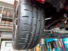 スカイラインGT-R BNR32をきっちりアライメント調整。そしてマツダスピードアクセラにはPOTENZA RE-71RSを装着。足もと、大事です。 