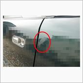 車体側面に付着したオイル汚れ ...