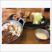今日はから揚げとカレーランチ。