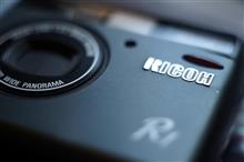 RICOH R1