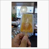 溶けないアイス。もちろん食べ ...