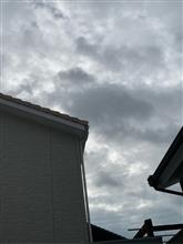 雲行き悪そうだが..
