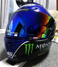 ヘルメットのステッカーチューン