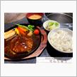 焼肉せんりゅうで黒毛和牛ハンバーグ定食を堪能する