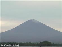 富士山初冠雪？見えないよ～～♪　