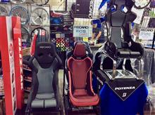 RECAROのフルバケットシートが3モデル揃い踏み!! でも真ん中の「RCS」は、やさしくホールドしつつ快適なコンフォートシートなんですよ。