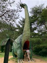 【茶臼山恐竜公園】時代遅れの恐竜たち