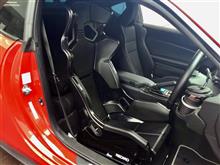 キャラはかなり違いますが、どちらも人気のRECARO、PRO RACER RMS 2700GとSR-7。お気に入りの愛車がさらに楽しくなるように装着デス!!
