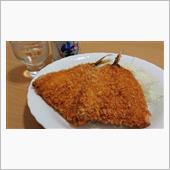 アジフライは、ソースと醤油で