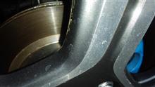 Bremboローターはまだ傷だらけじゃない････