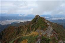 霊峰・八海山で紅葉登山 霊峰・八海山で紅葉登山