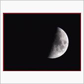 神無月の上弦の月🌙＋土星＋ ...