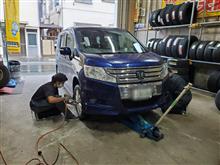 ステップワゴンのレグノGRVⅡタイヤ交換