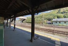 ここ何駅64番目