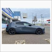 MAZDA3とAUDI TT ...