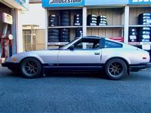 S130フェアレディZ、280ZXですが左ハンドルなので“DATSUN”です。L型ターボもステキですが、今回は“KAYB NEW SR SPECIAL”と“ZOOM ダウンフォース”でリフレッシュ!!