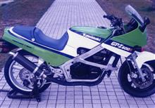 知る人ぞ知る　究極の街乗りレーサー　カワサキコンプリート